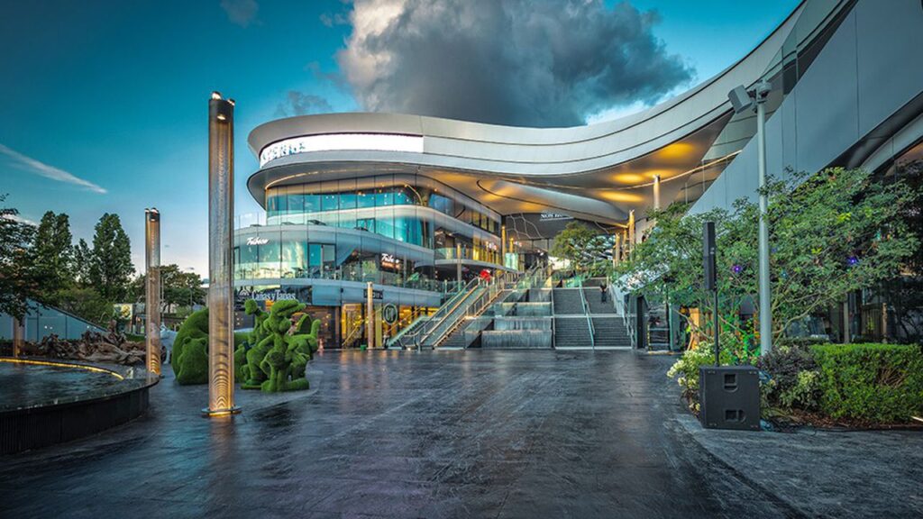 Centre commercial moderne